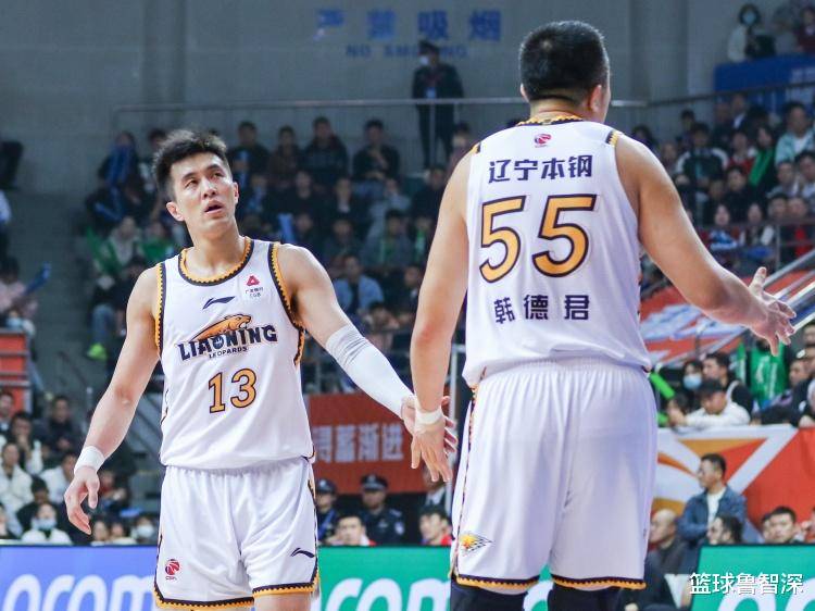 北京队鏖战广州队,郭艾伦统治全场 北京队鏖战广州队,郭艾伦统治全场