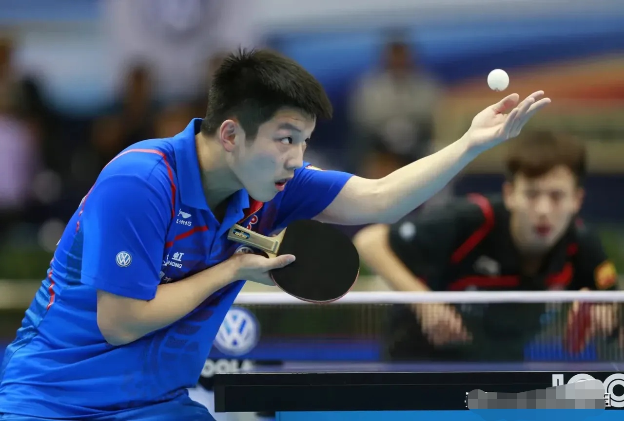 日本队横扫法国队，樊振东点燃赛场