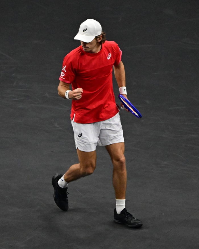 拉沃尔杯力克戴维斯杯，阿尔卡拉斯统治全场