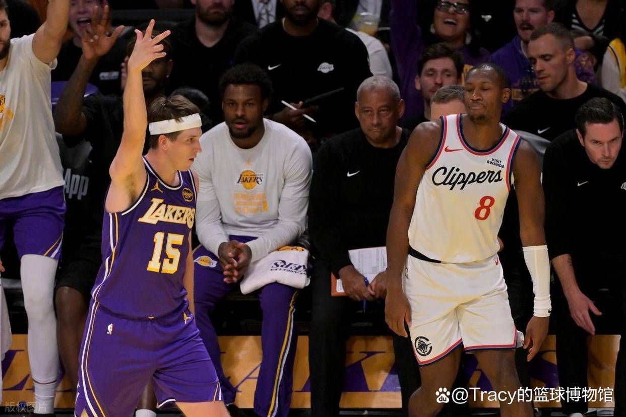 猛龙轻取湖人,麦科勒姆高光表现 猛龙轻取湖人,麦科勒姆高光表现