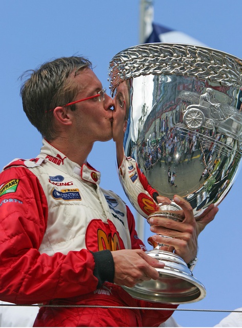 红牛车队横扫索伯车队,皮亚斯特里关键制胜 红牛车队横扫索伯车队,皮亚斯特里关键制胜