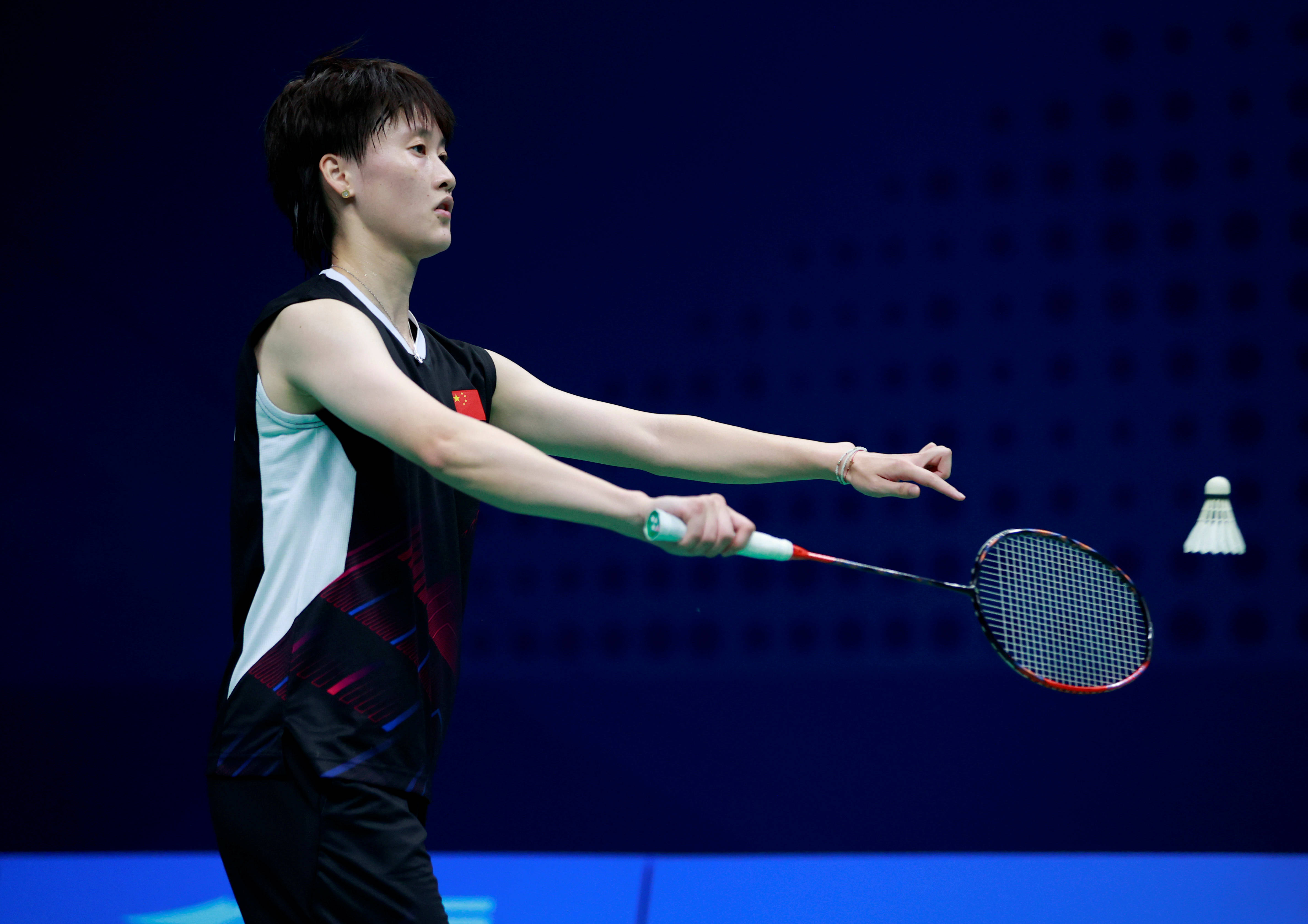 中国队完胜日本队,陈雨菲扛起全队 中国队完胜日本队,陈雨菲扛起全队