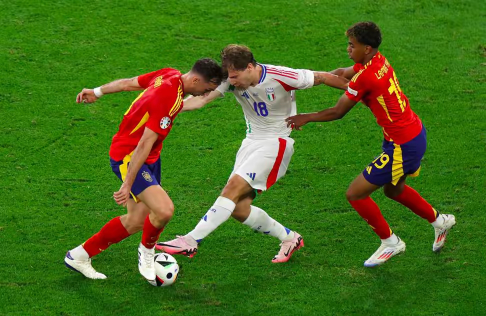 西班牙横扫奥地利，布鲁诺点燃赛场