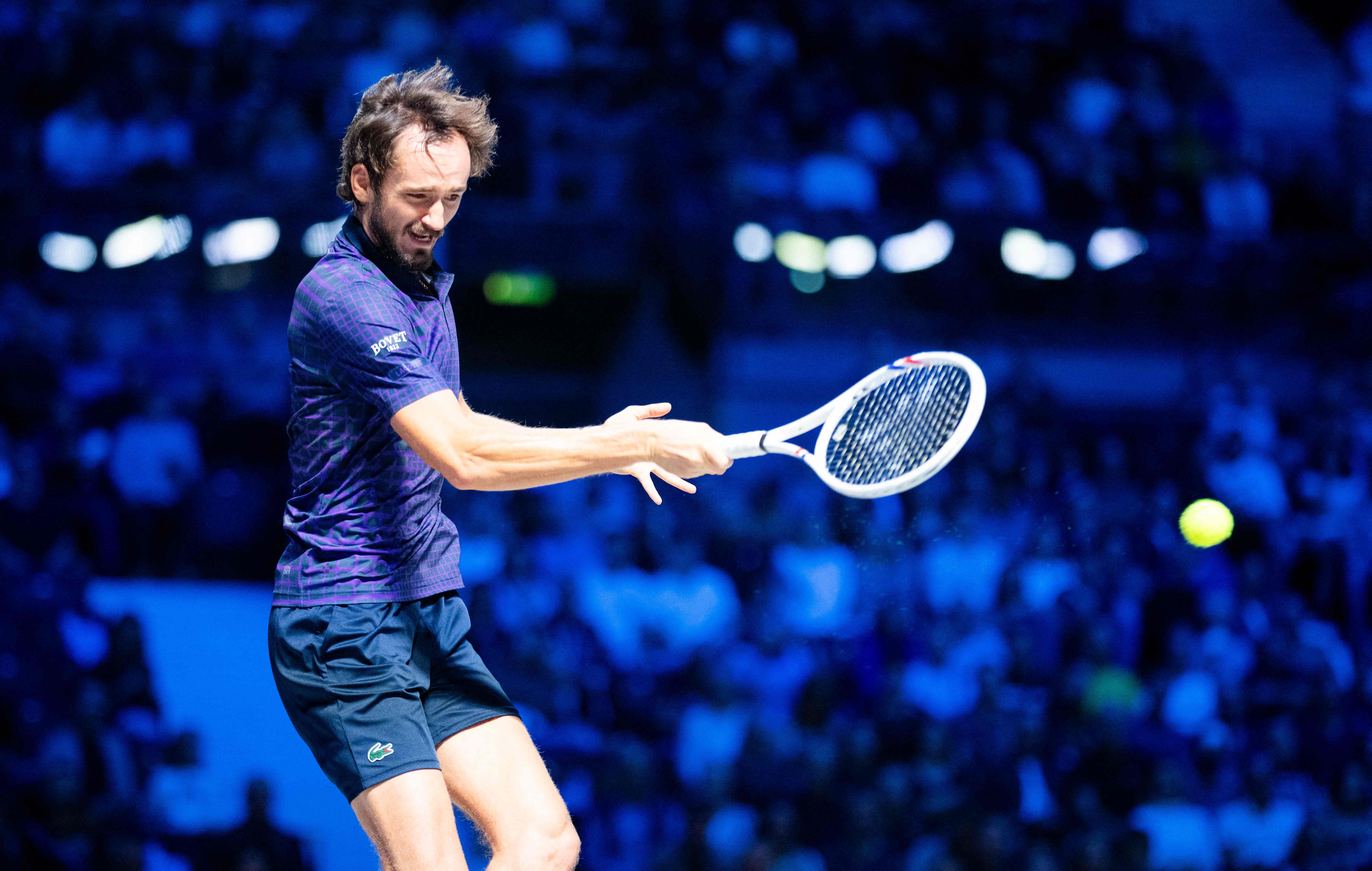 英国网球队完胜德国网球队，梅德韦杰夫制霸全场