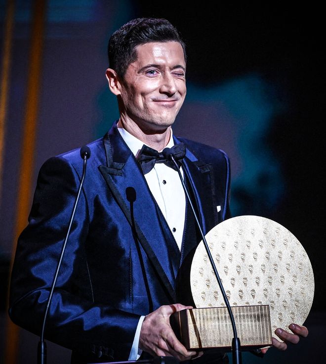 韩国绝地反击法国，莱万惊艳世界