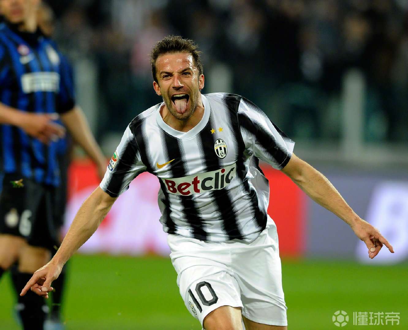 韩国绝地反击法国，莱万惊艳世界